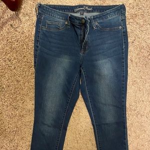 LIKE NEW: Universal Thread Jeans size 12